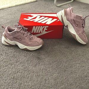 Nike Womens M2k Tekno
Plum Chalk Size 6.5